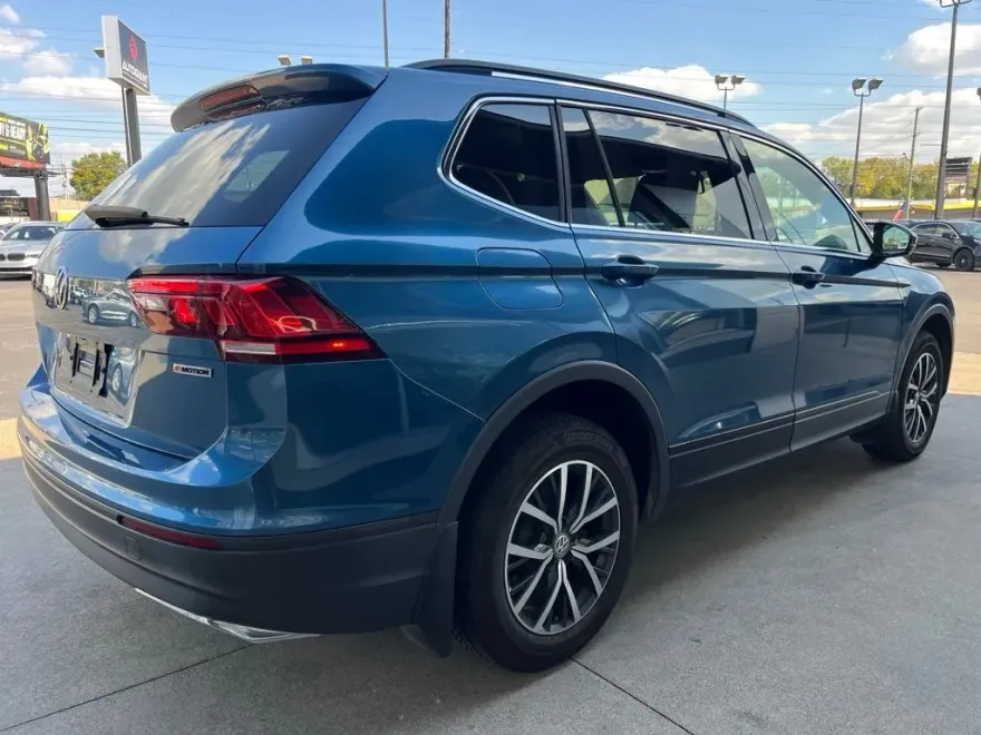 2019 Volkswagen Tiguan SE photo 1