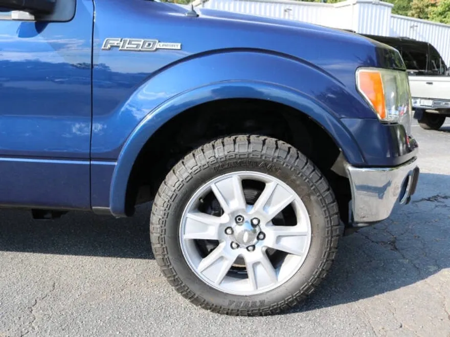 2010 Ford F-150 Lariat photo 1