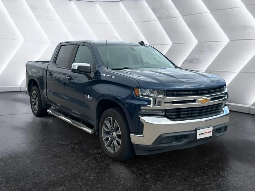 2021 Chevrolet Silverado 1500 LT Texas Edition photo 1