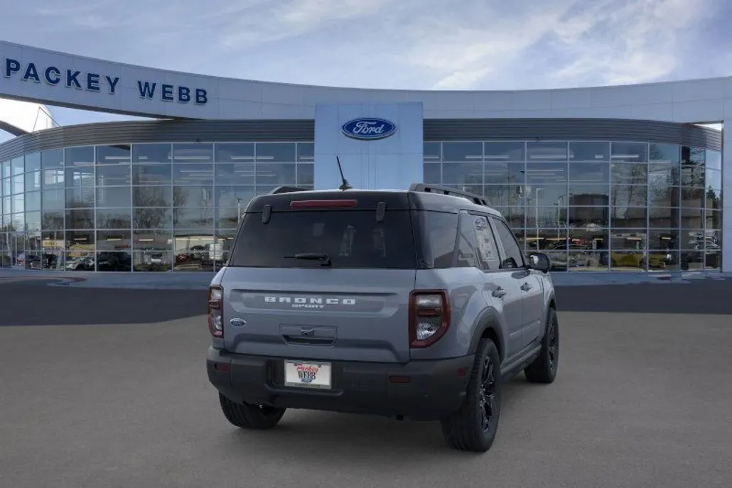 2025 Ford Bronco Sport Outer Banks photo 1