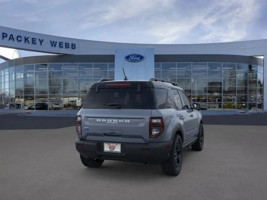 2025 Ford Bronco Sport Outer Banks photo 1