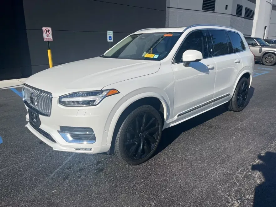 2024 Volvo XC90 Ultimate photo 1
