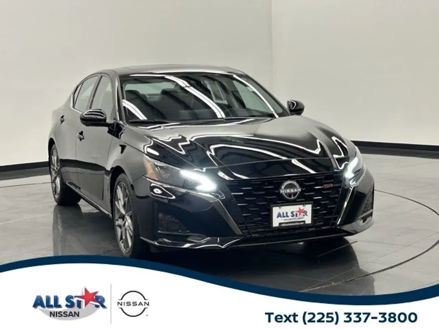 2024 Nissan Altima SR VC-Turbo photo 1