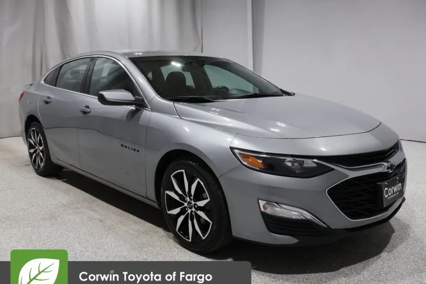 2023 Chevrolet Malibu RS photo 1