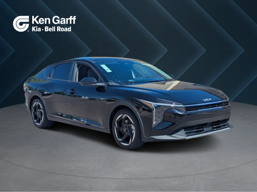 2025 Kia K4 EX photo 1