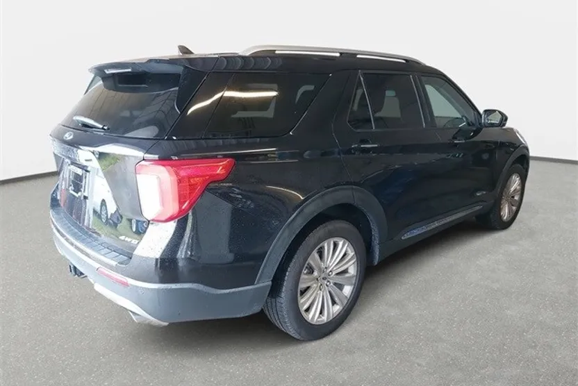 2022 Ford Explorer Limited photo 1