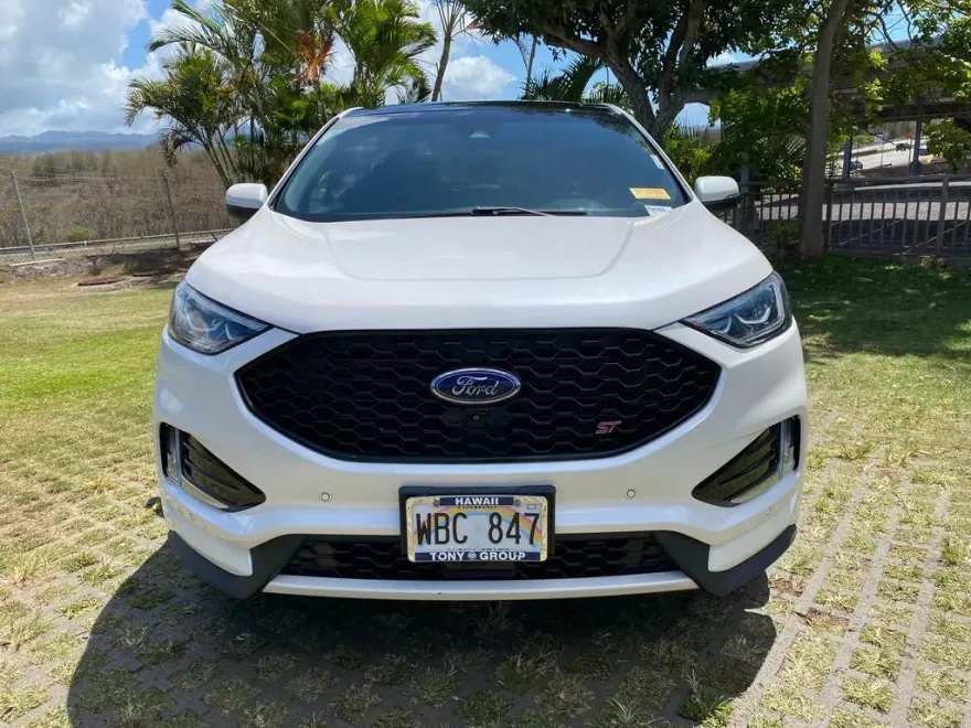 2019 Ford Edge ST photo 1