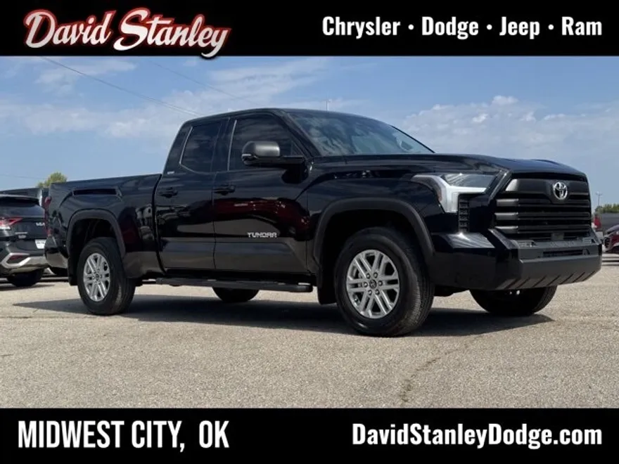 2024 Toyota Tundra SR5 photo 1