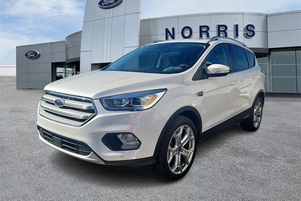 2019 Ford Escape Titanium photo 1