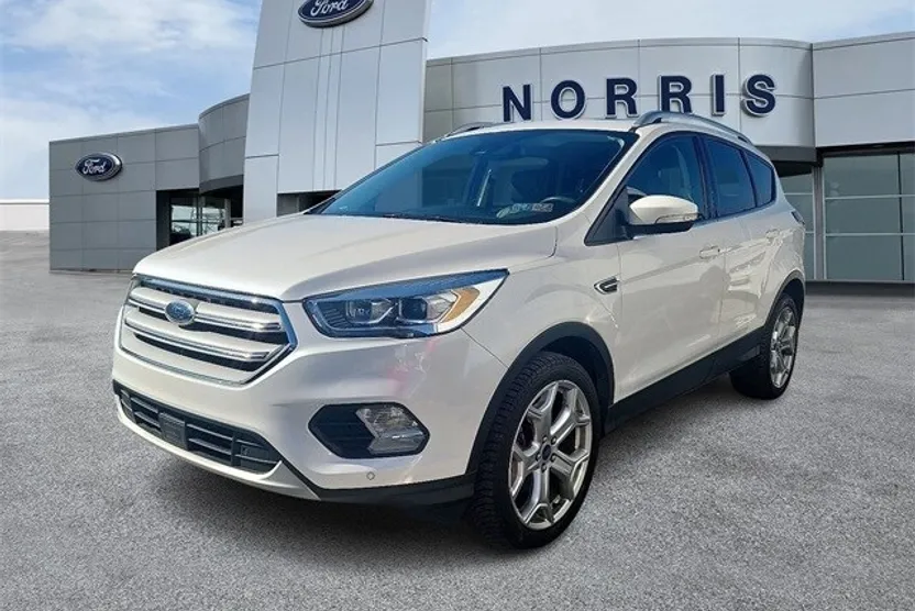 2019 Ford Escape Titanium photo 1
