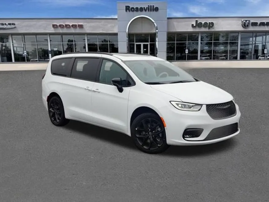 2026 Chrysler Pacifica Limited S Appearance photo 1