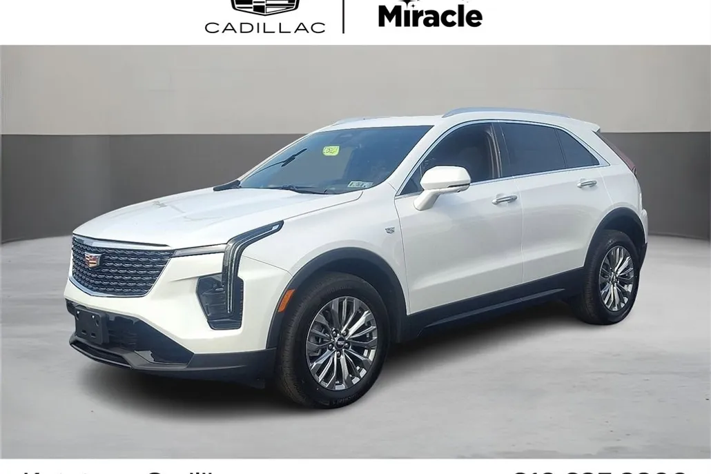 2025 Cadillac XT4 Premium Luxury photo 1