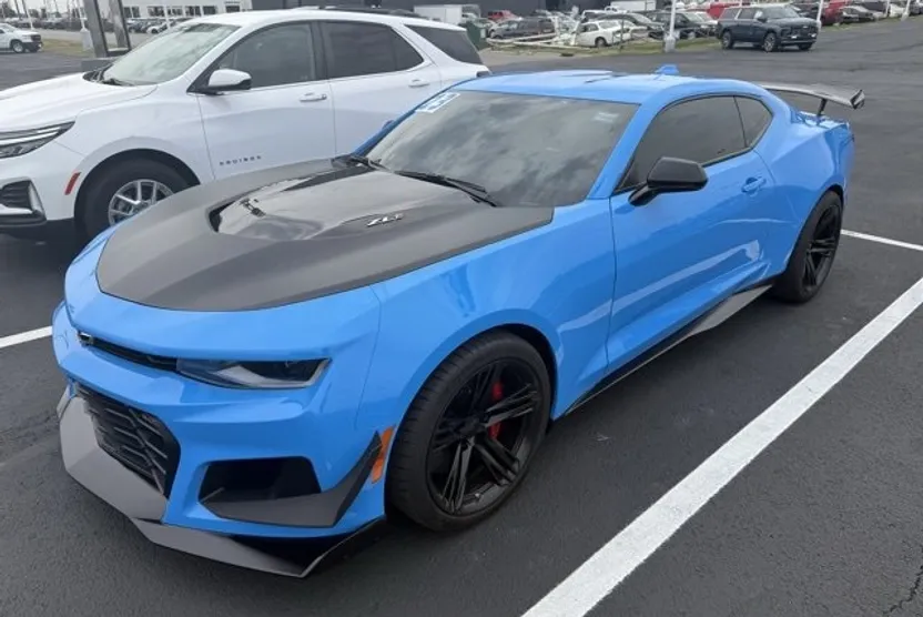 2023 Chevrolet Camaro ZL1 photo 1