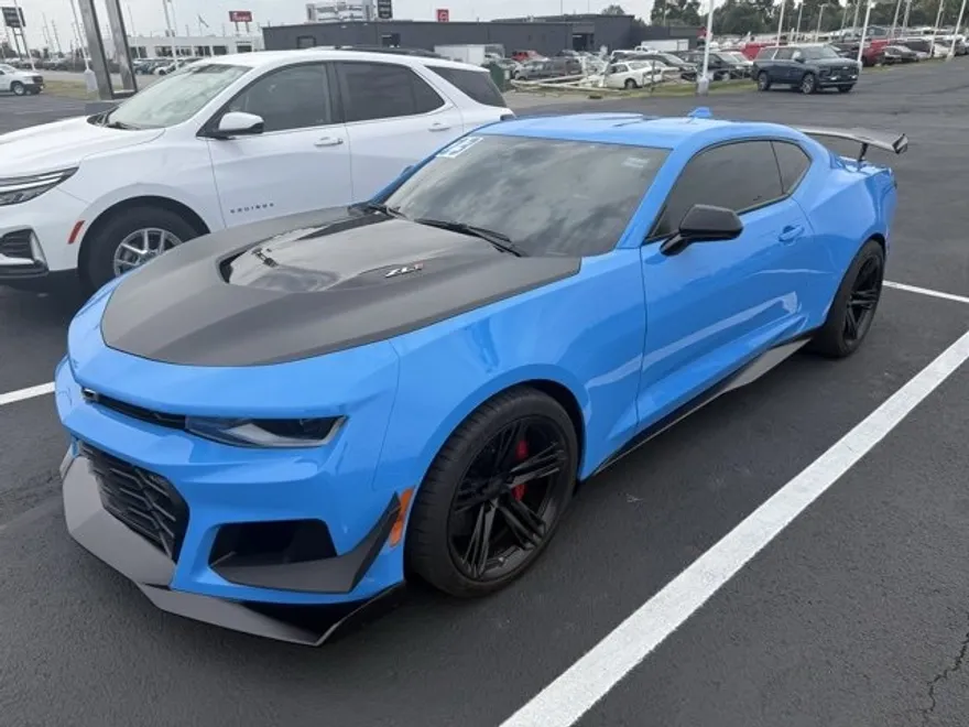 2023 Chevrolet Camaro ZL1 photo 1