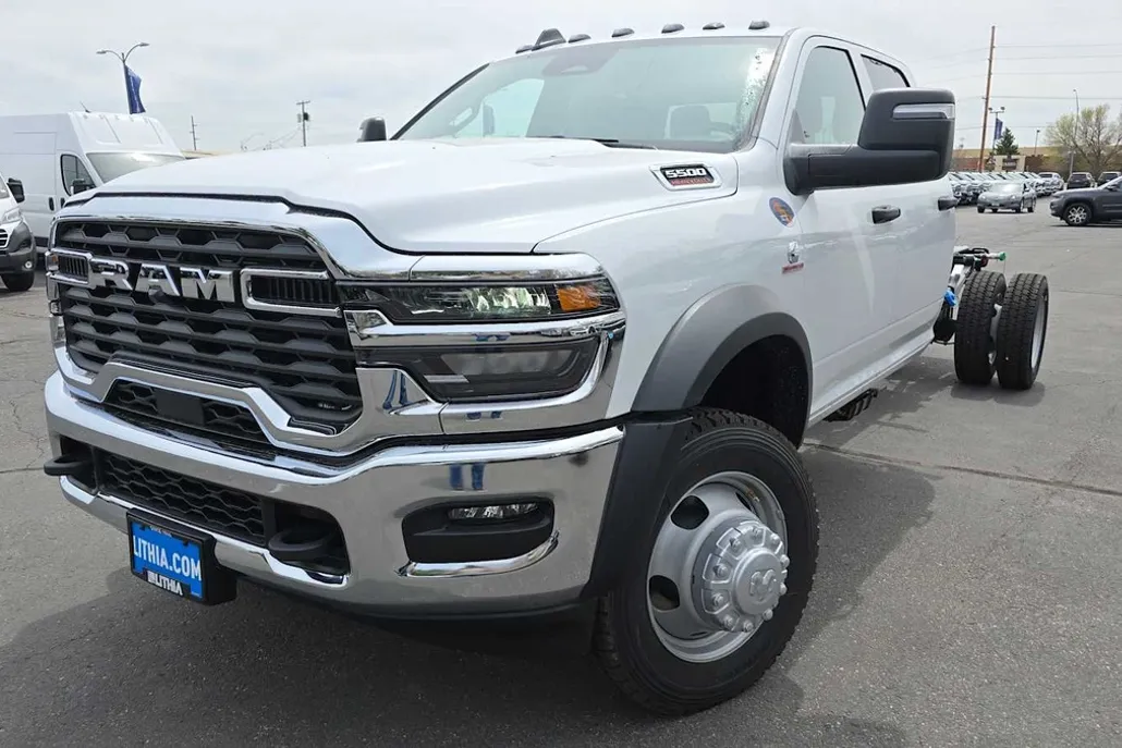 2025 Ram 5500 Tradesman photo 1