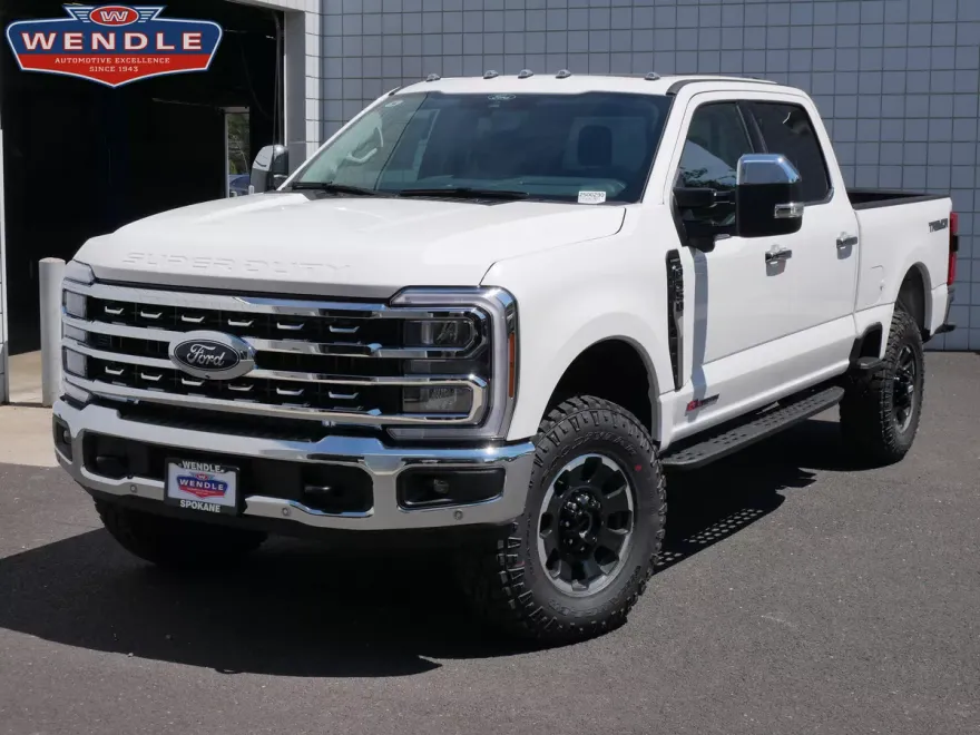 2025 Ford F-350 Lariat photo 1
