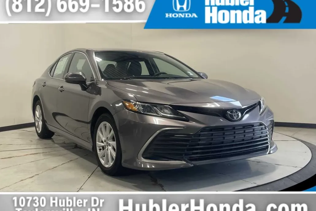 2023 Toyota Camry SE photo 1