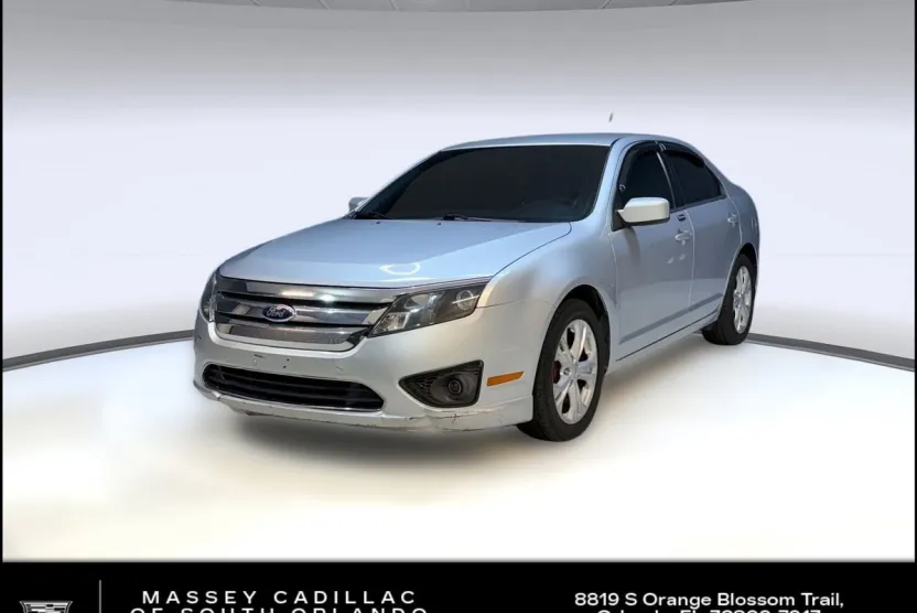 2012 Ford Fusion SE photo 1