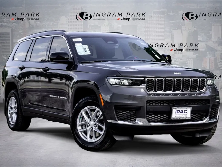 2025 Jeep Grand Cherokee Laredo X photo 1