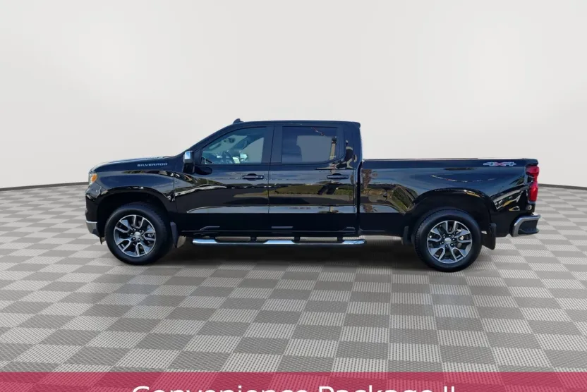 2025 Chevrolet Silverado 1500 LT photo 1