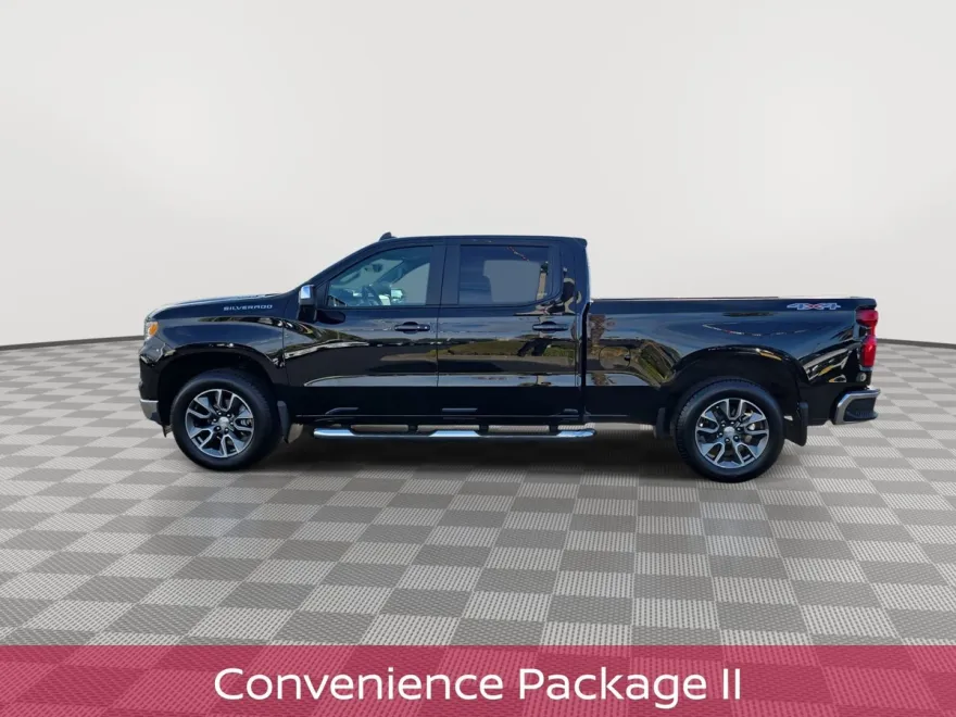 2025 Chevrolet Silverado 1500 LT photo 1