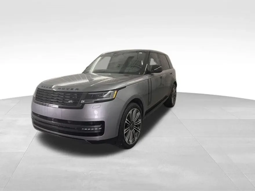 2024 Land Rover Range Rover SE photo 1