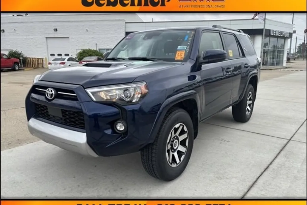 2024 Toyota 4Runner TRD Off-Road photo 1