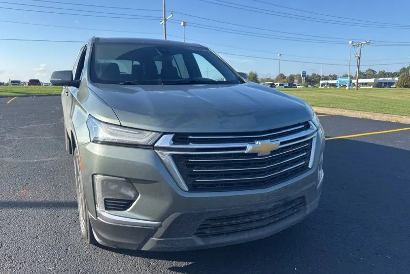2023 Chevrolet Traverse photo 1