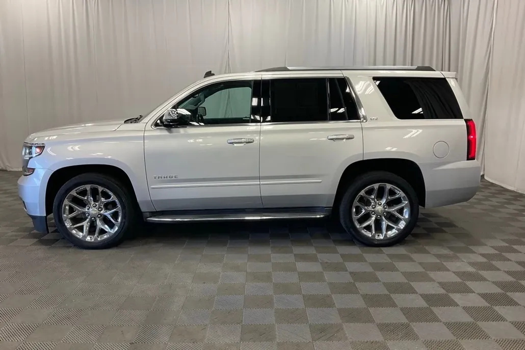 2015 Chevrolet Tahoe LTZ photo 1