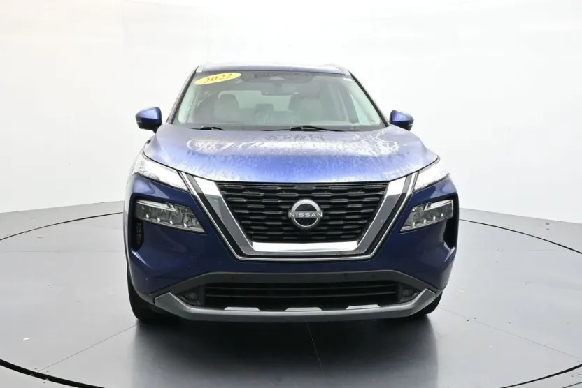 2022 Nissan Rogue SL photo 1