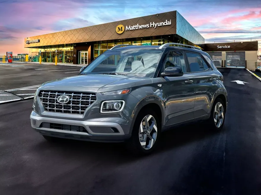 2025 Hyundai Venue Limited photo 1