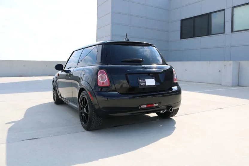 2012 Mini Cooper Hardtop Base 2 Door photo 1