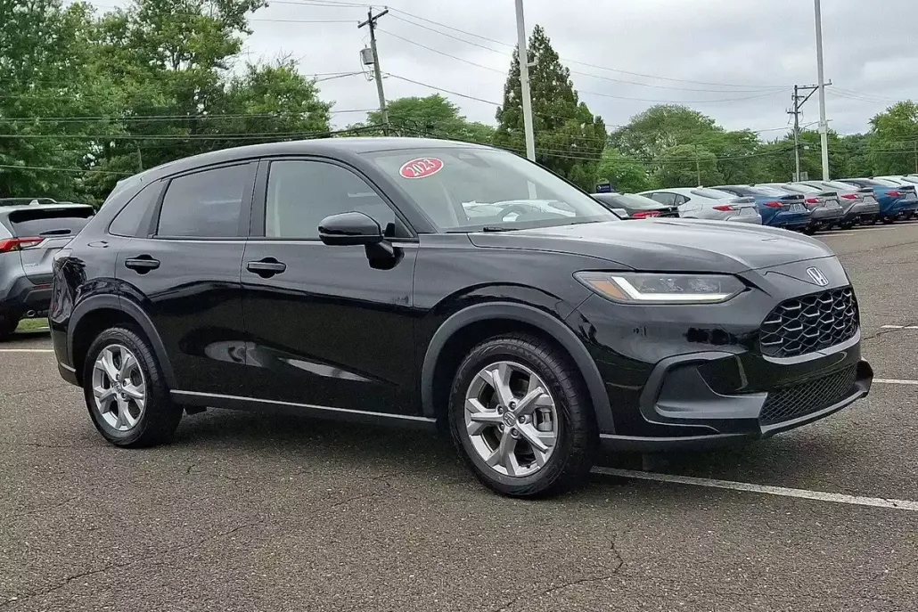 2023 Honda HR-V LX photo 1