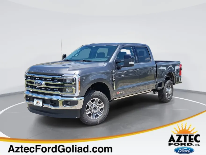2025 Ford F-250 Lariat photo 1