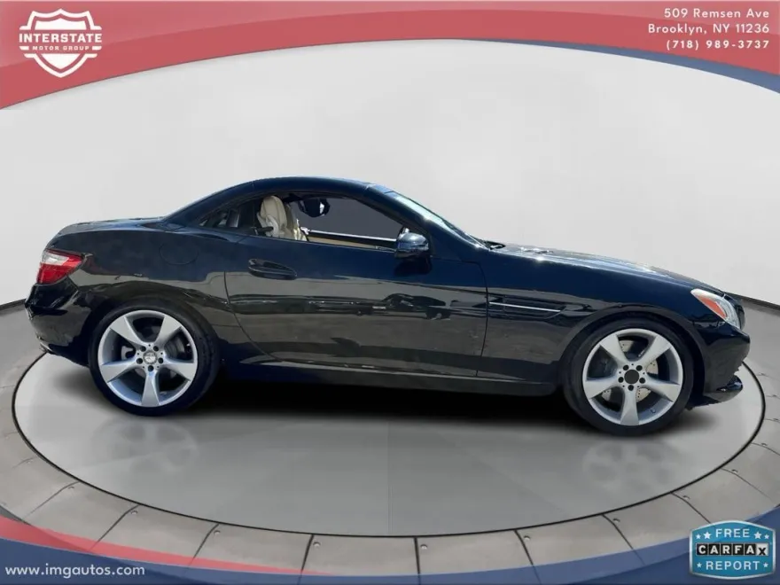 2012 Mercedes Benz SLK 350 photo 1