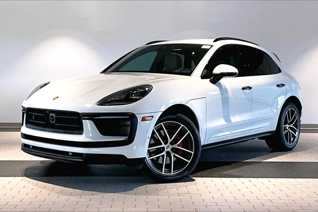 2023 Porsche Macan S photo 1