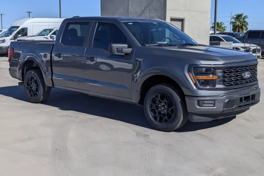 2025 Ford F-150 STX photo 1