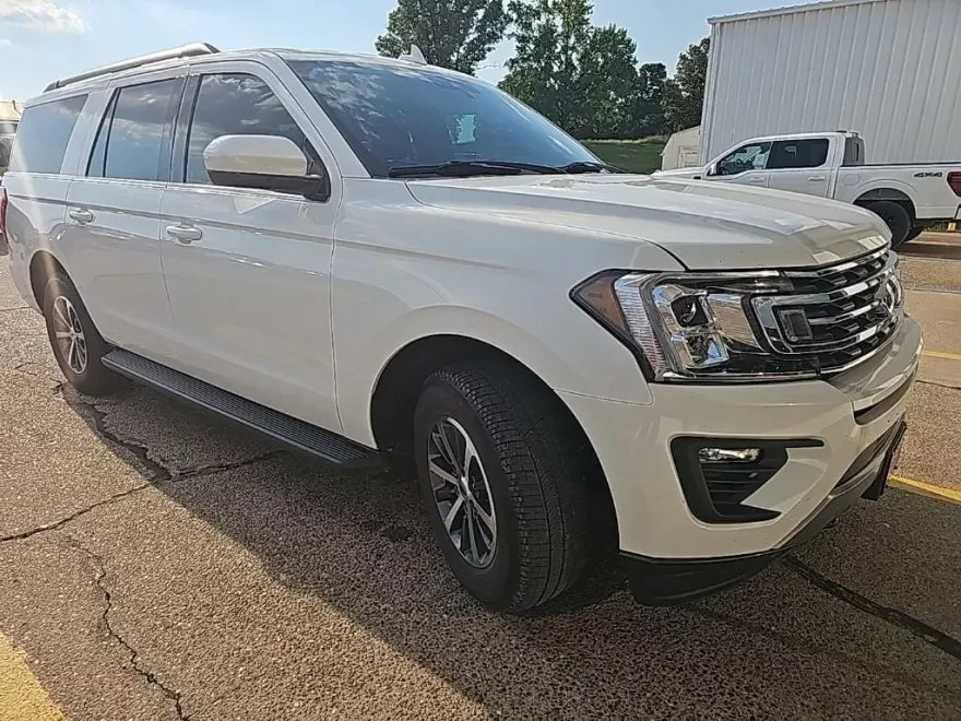 2020 Ford Expedition MAX XLT photo 1