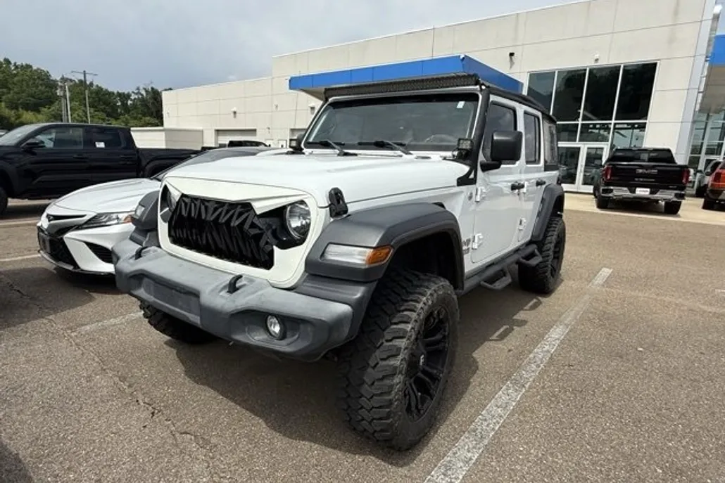 2018 Jeep Wrangler Unlimited Sport photo 1
