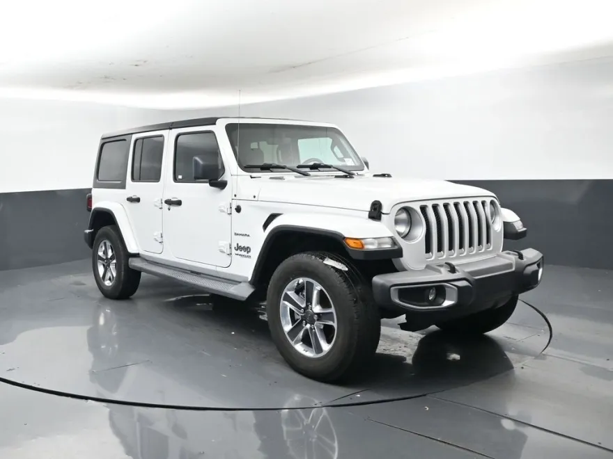 2019 Jeep Wrangler Unlimited Sahara photo 1