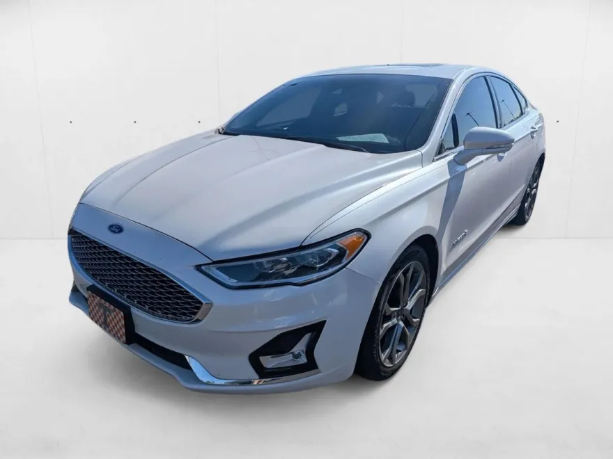 2019 Ford Fusion Hybrid Titanium photo 1