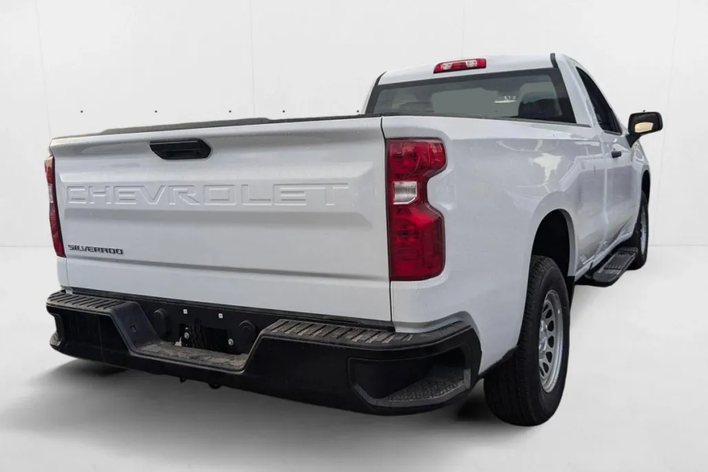 2025 Chevrolet Silverado 1500 photo 1