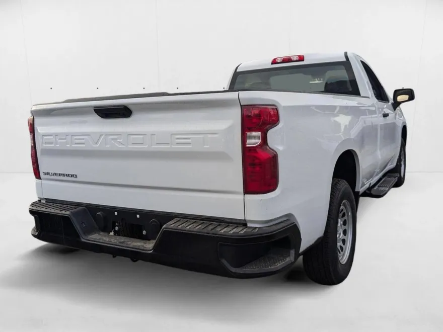 2025 Chevrolet Silverado 1500 photo 1
