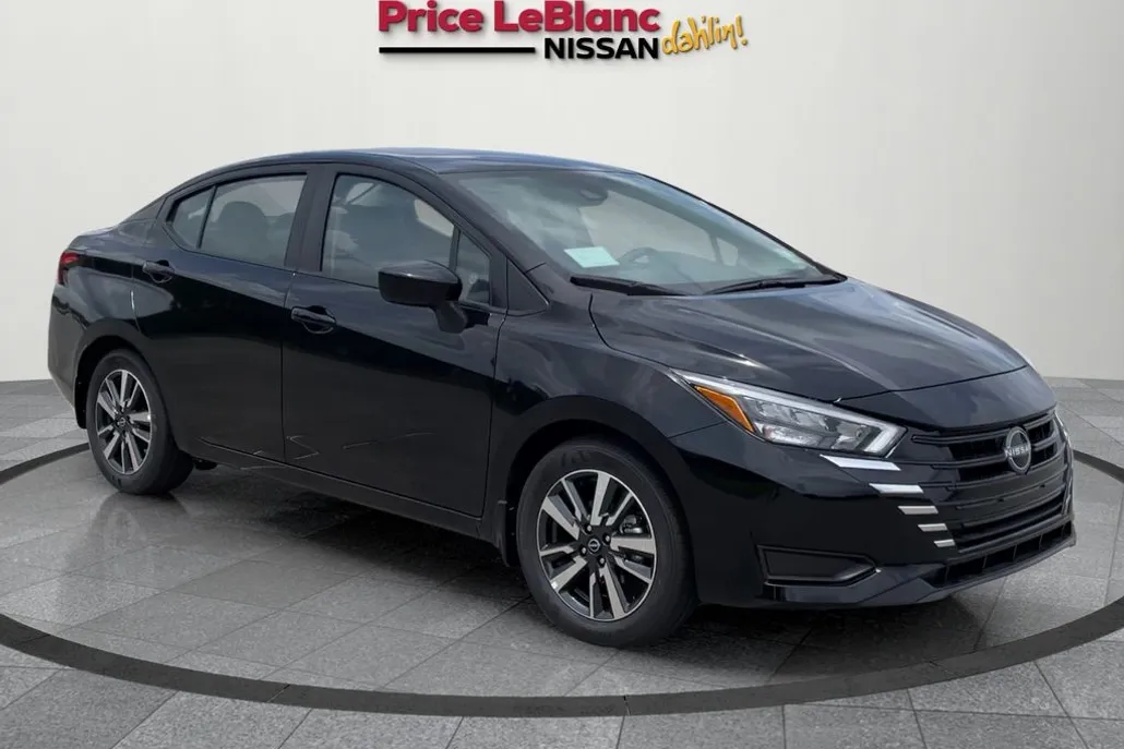 2025 Nissan Versa SV photo 1