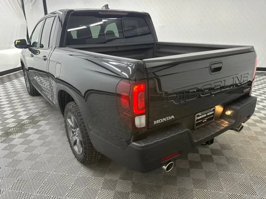 2025 Honda Ridgeline TrailSport photo 1