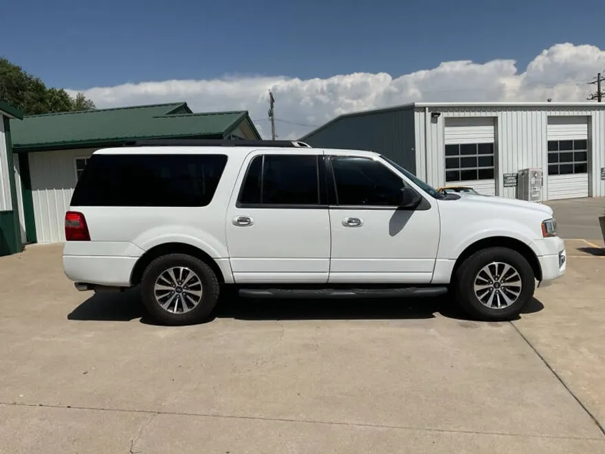 2015 Ford Expedition EL XLT photo 1