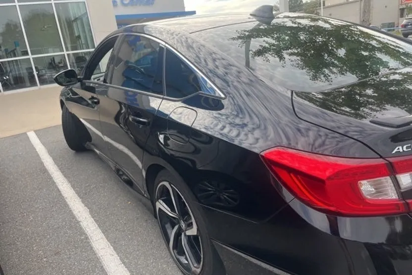 2020 Honda Accord Sport photo 1
