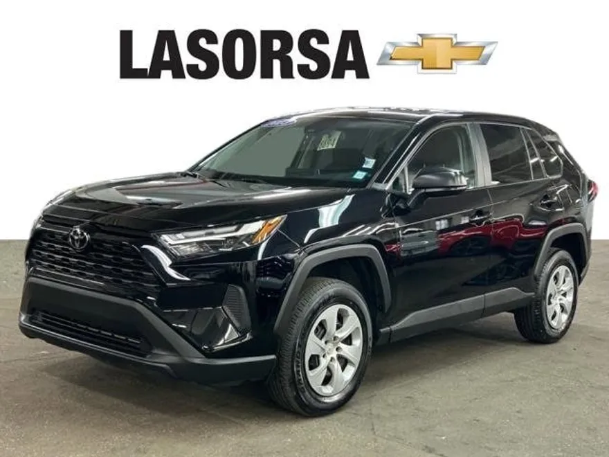 2023 Toyota RAV4 LE photo 1