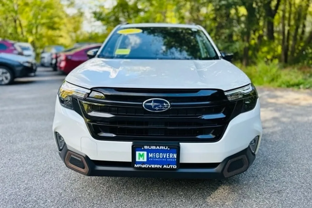 2025 Subaru Forester Sport photo 1