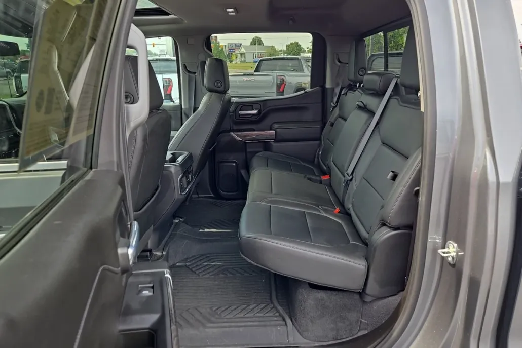 2021 Chevrolet Silverado 1500 LTZ photo 1